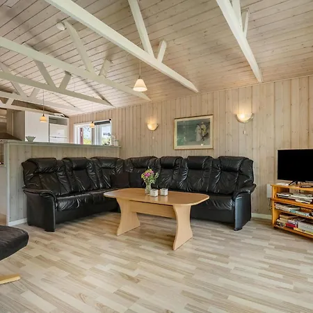 Pet Friendly In With Wifi Tarm