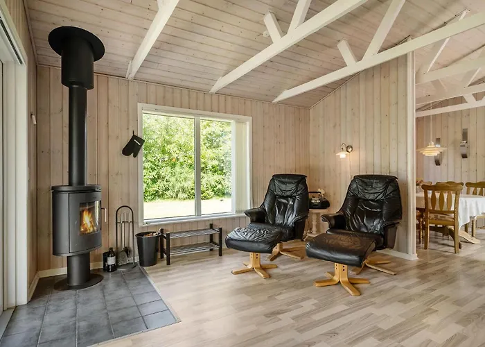 Дом отдыха Pet Friendly In With Wifi *