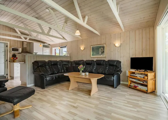 Pet Friendly In With Wifi Tarm